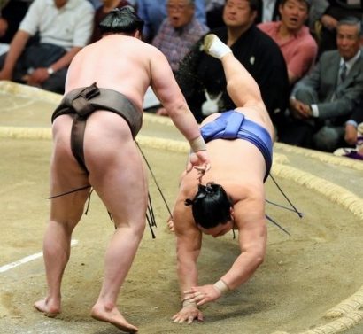 Hakuho contre Okinoumi