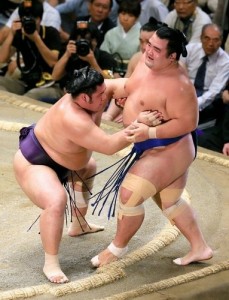 Kotoshogiku contre Tochiozan