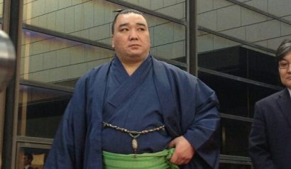 Harumafuji blessé à la cheville