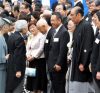 Hanaregoma avec l'empereur du Japon Akihito