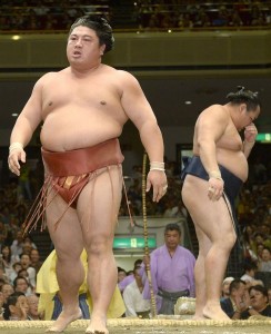 Yoshikaze contre Kakuryu