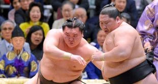 Hakuho contre Ichinojo