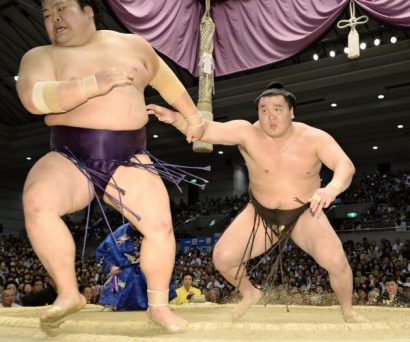 Hakuho contre Takekaze