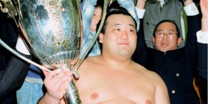 Takanonami est décédé à l'âge de 43 ans
