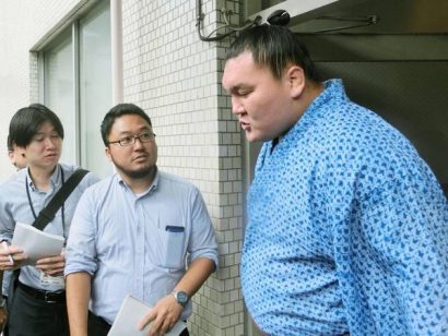 Hakuho absent du tournoi