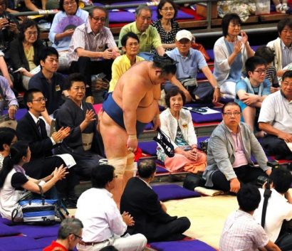 Wakanosato fait ses adieux au dohyo