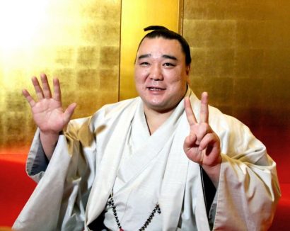 Harumafuji exprime son soulagement après la victoire