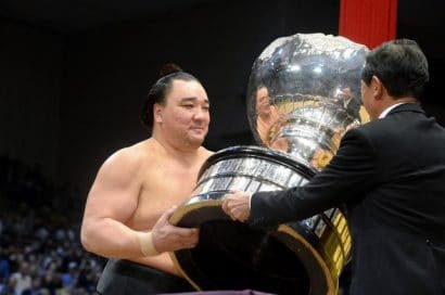 Harumafuji remporte le Kyûshû basho