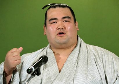 Pour Kotoshogiku, les lutteurs japonais manquent de volonté