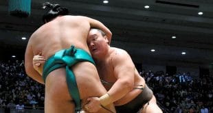 Hakuho contre Yoshikaze une