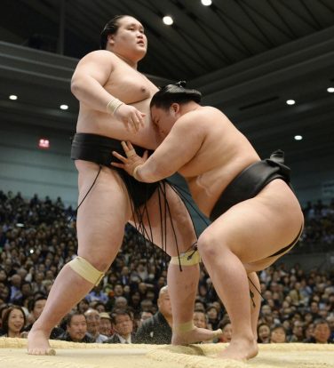 Goeido a battu sans mal Terunofuji