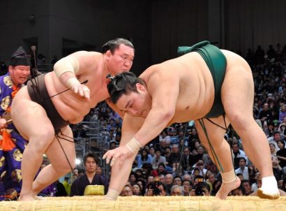 Hakuho contre Okinoumi