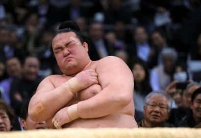 Kisenosato aura besoin d'un mois de traitement