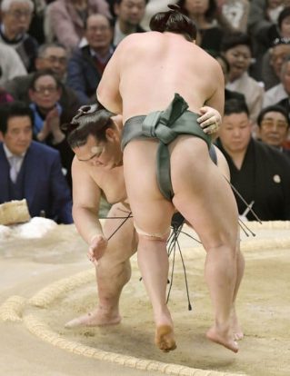 Kisenosato ne lâche rien