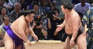Hakuho contre Takakeisho