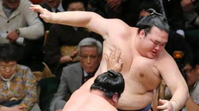 Kisenosato chute de nouveau