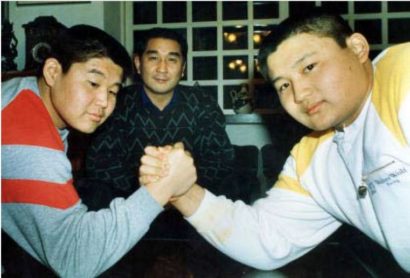 La famille Hanada : Masura, Kenji et Koji