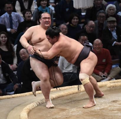 Kisenosato contre Myogiryu