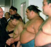Chirac salue les champions de sumo