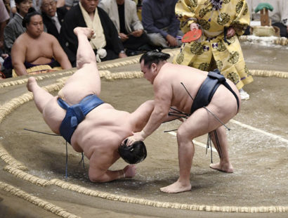 Kakuryu contre Ichinojo