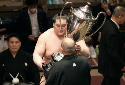 Terunofuji 3e yusho