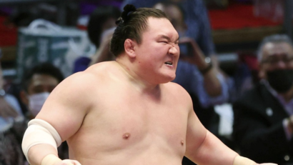 Le yokozuna Hakuhô