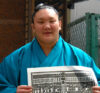 Hakuho fait ses premiers pas comme maegashira en 2004