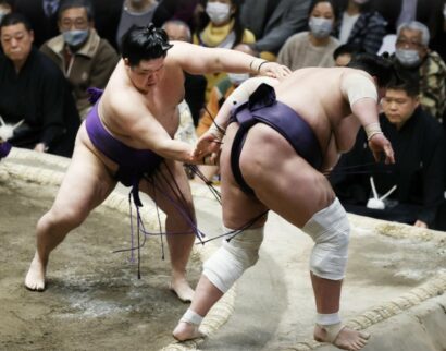 Terunofuji se fait sortir par Meisei