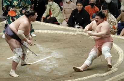 Terunofuji défait Ura