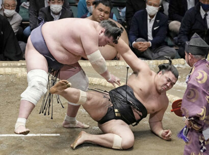 Terunofuji contre Kiribayama