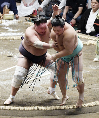 Terunofuji contre Kotonowaka